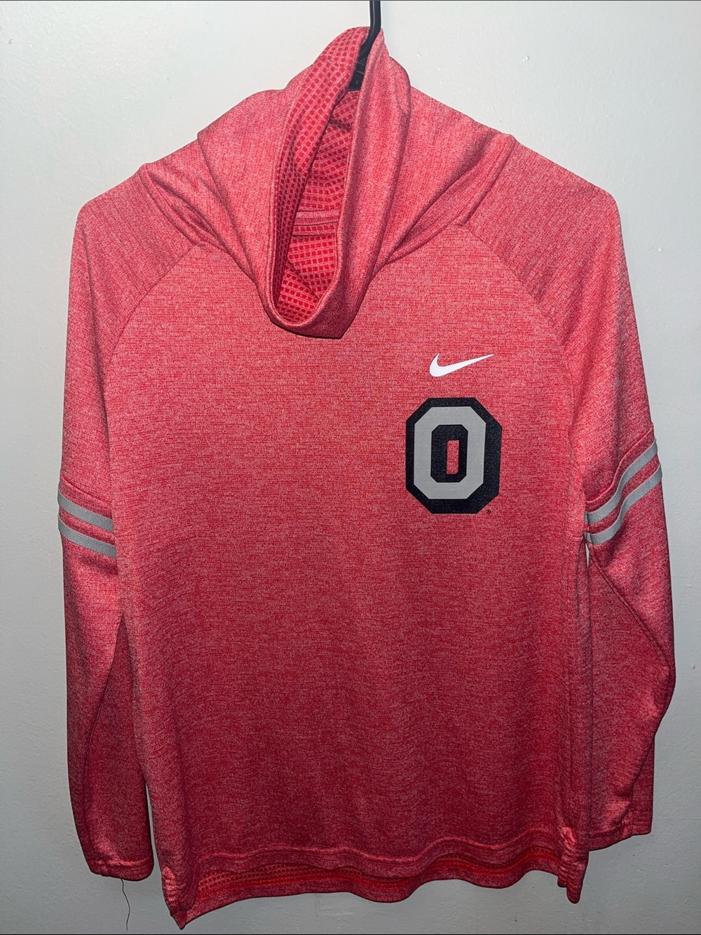 Nike Men’s Red Heather Turtleneck Training Pullover